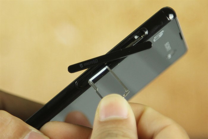 Điện thoại Sony Xperia M5 Dual