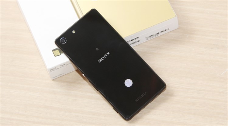Điện thoại Sony Xperia M5 Dual
