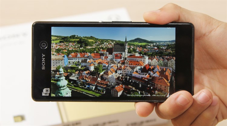 Điện thoại Sony Xperia M5 Dual
