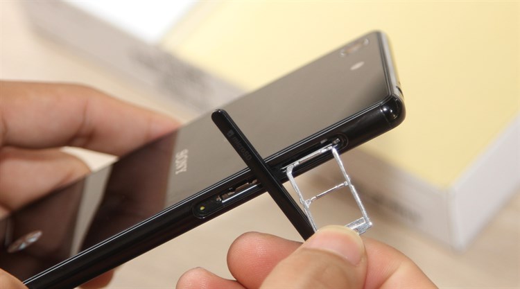 Điện thoại Sony Xperia M5 Dual