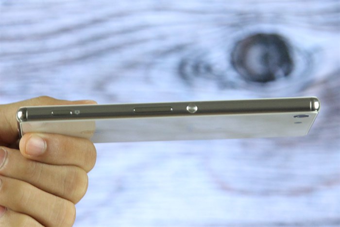 Điện thoại Sony Xperia M5 Dual