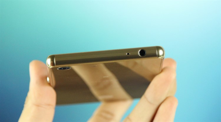 Điện thoại Sony Xperia M5 Dual