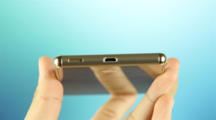 Điện thoại Sony Xperia M5 Dual