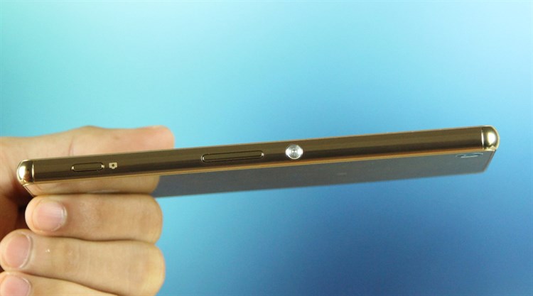 Điện thoại Sony Xperia M5 Dual