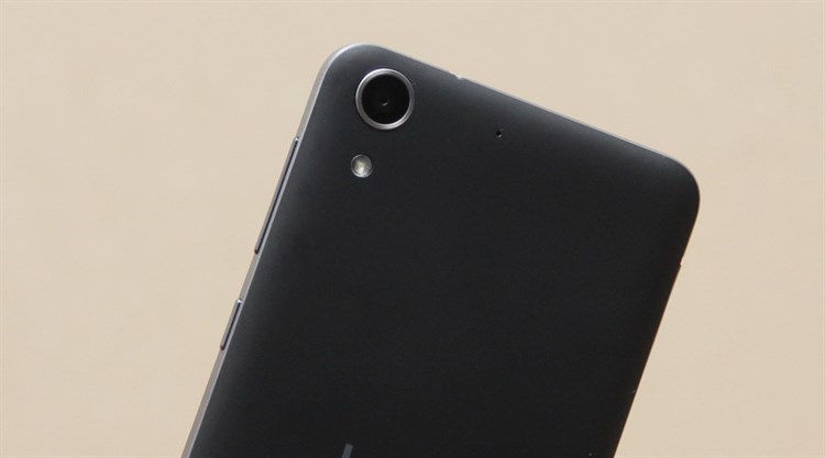 Điện thoại HTC Desire 728G