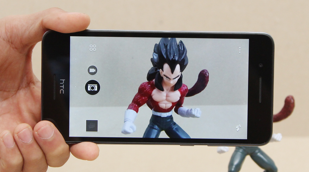 Điện thoại HTC Desire 728G