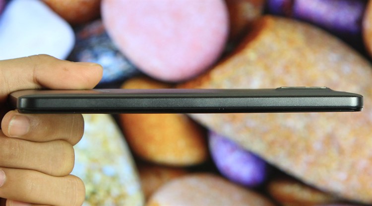 Điện thoại Mobell Nova S