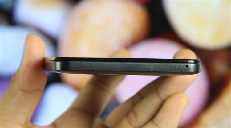 Điện thoại Mobell Nova S