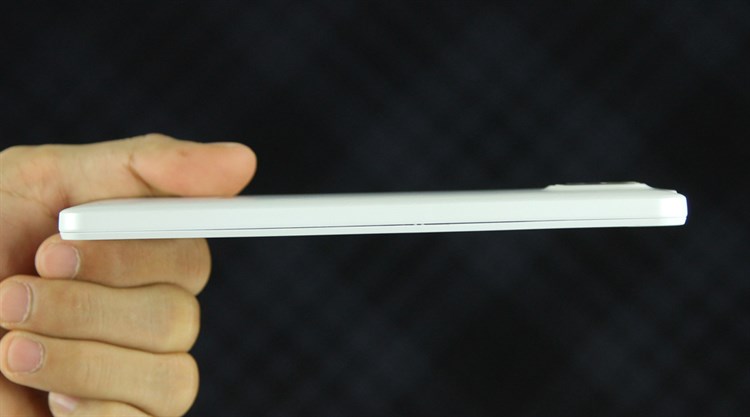 Điện thoại Mobell Nova S