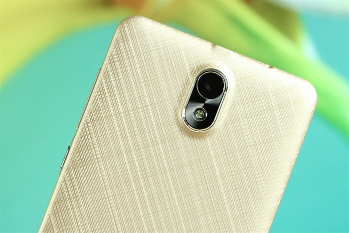 Điện thoại Mobell Nova S