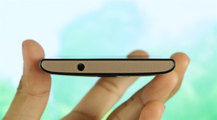 Điện thoại Philips S358