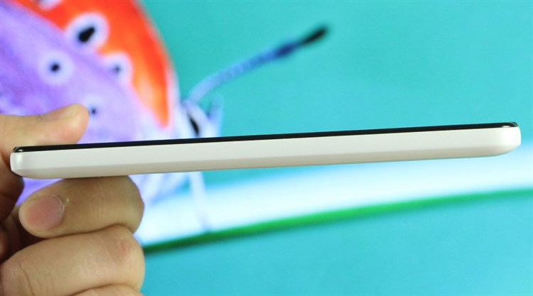 Điện thoại Mobiistar Lai Yollo Màu Trắng