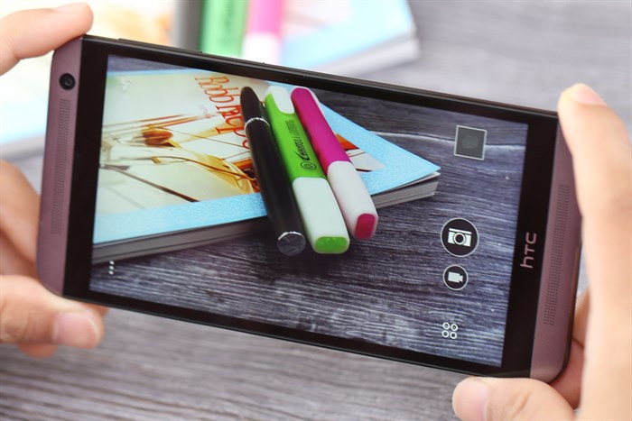 Điện thoại HTC One E9 Dual Màu Đen - Xám