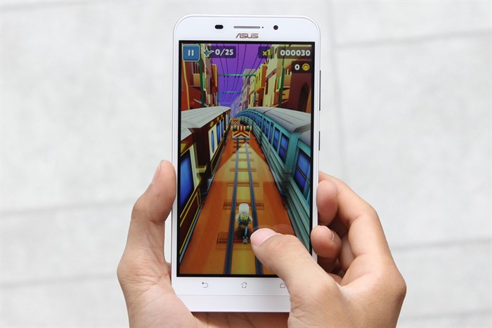 Điện thoại Asus Zenfone Max