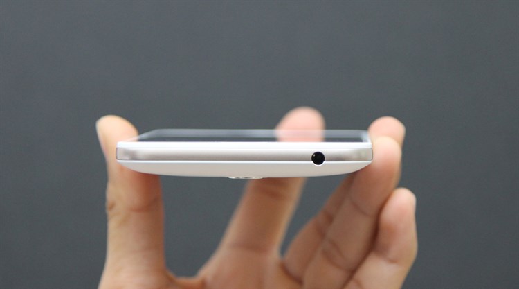 Điện thoại Asus Zenfone Max