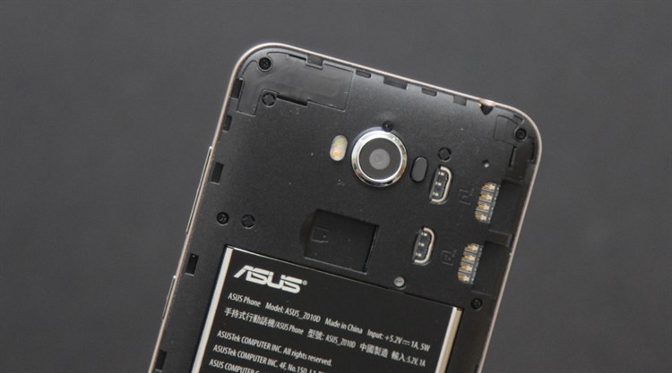 Điện thoại Asus Zenfone Max
