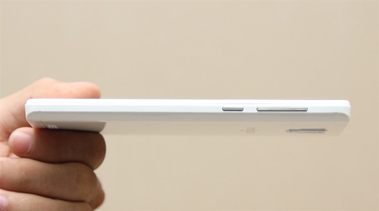 Điện thoại Mobiistar Lai Zoro