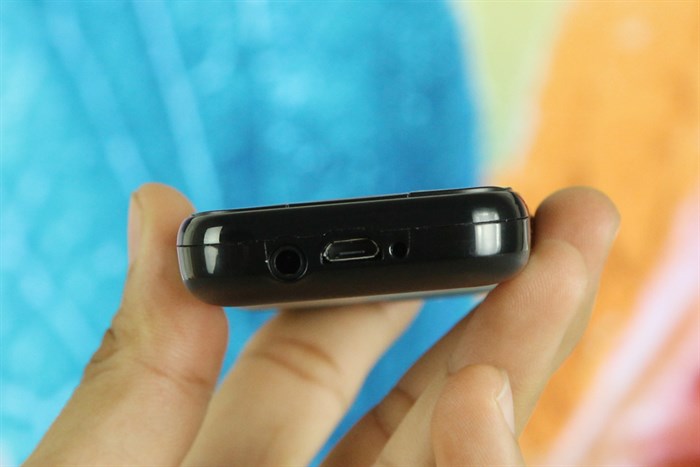 Điện thoại Mobiistar B240