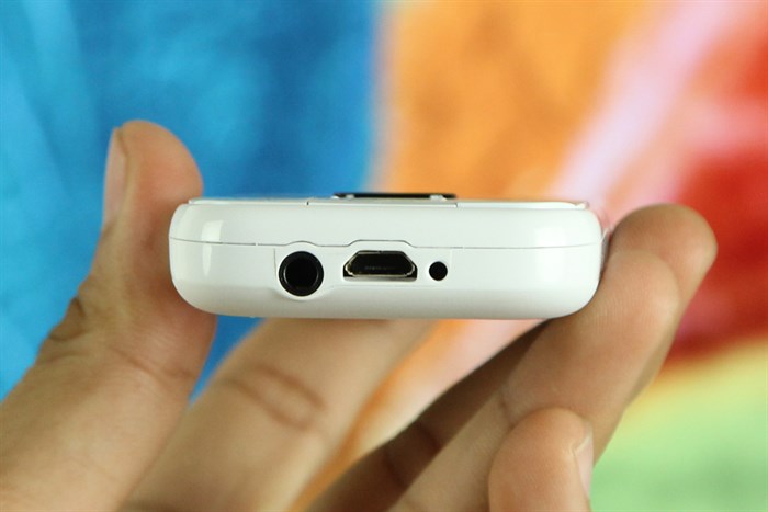 Điện thoại Mobiistar B240