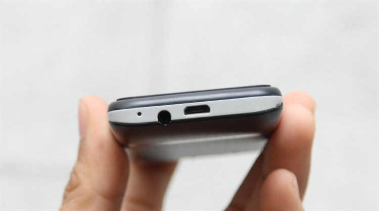 Điện thoại Mobiistar B241