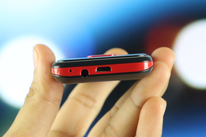 Điện thoại Mobiistar B241