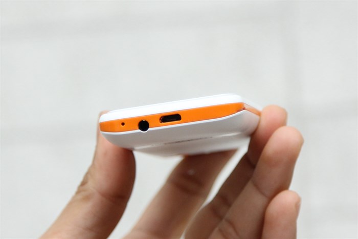 Điện thoại Mobiistar B241