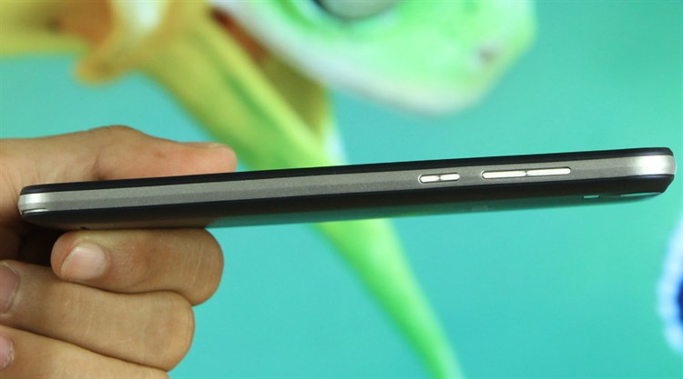 Điện thoại Mobiistar Zena Màu Xanh Dương