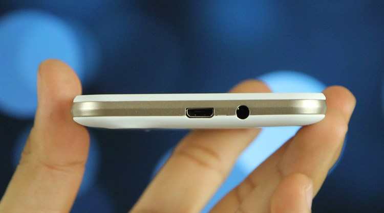 Điện thoại Mobiistar Zena Màu Trắng