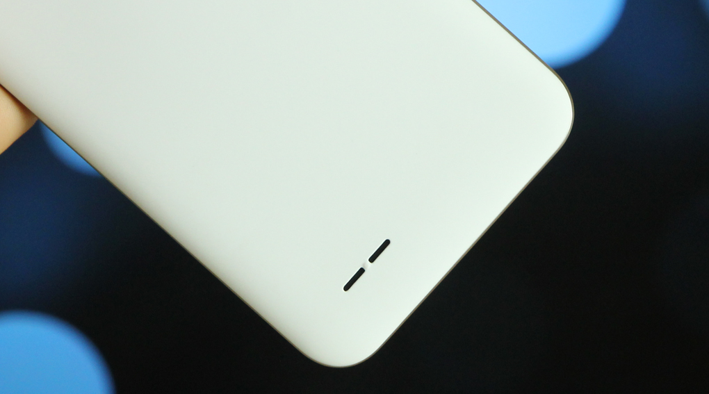 Điện thoại Mobiistar Zena Màu Trắng
