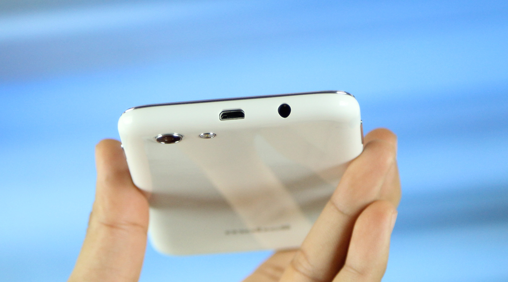 Điện thoại Mobell Nova F2