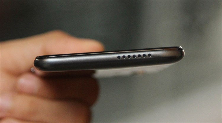 Điện thoại Mobell Nova F2