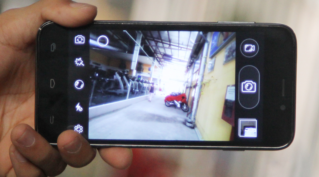 Điện thoại Mobell Nova F2