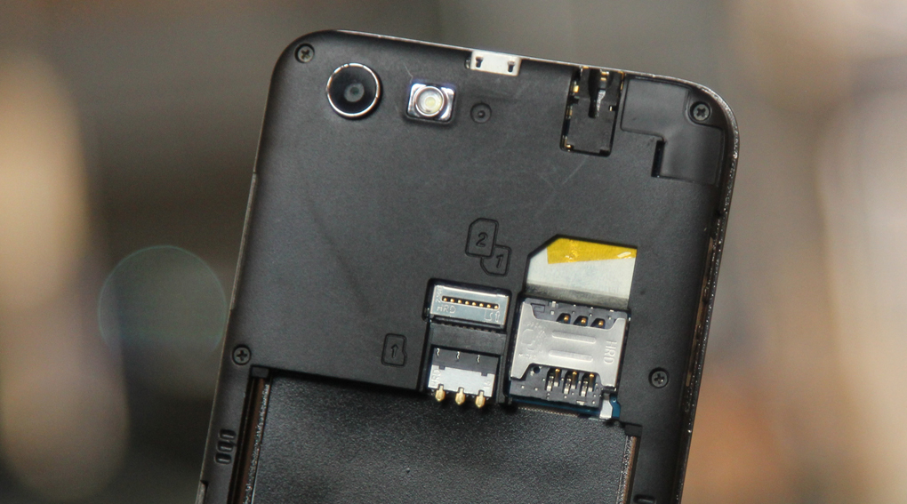 Điện thoại Mobell Nova F2