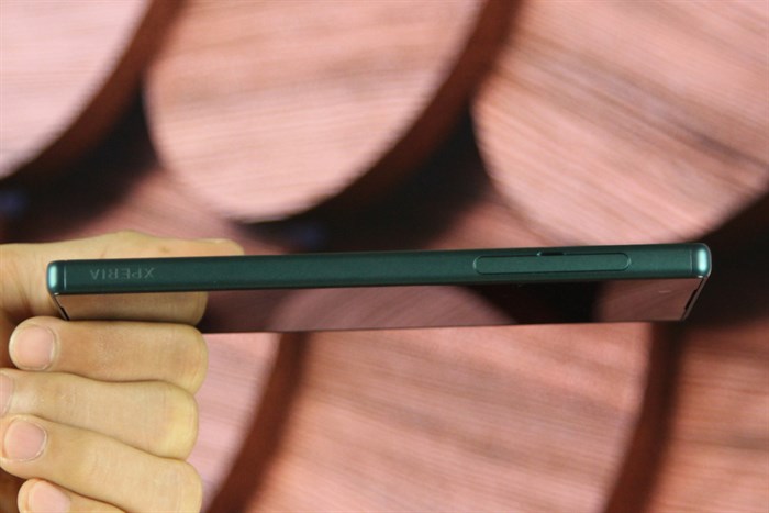 Điện thoại Sony Xperia Z5 Dual