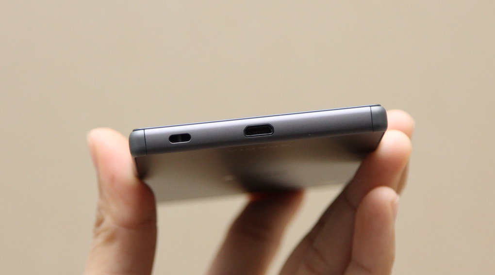 Điện thoại Sony Xperia Z5 Dual