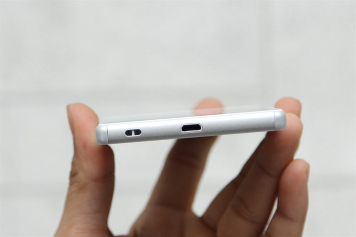 Điện thoại Sony Xperia Z5 Dual