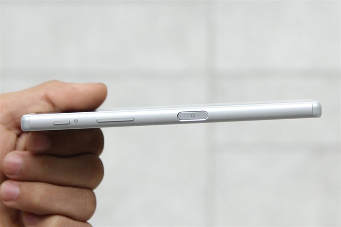 Điện thoại Sony Xperia Z5 Dual