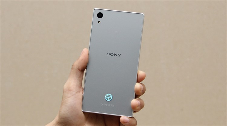 Điện thoại Sony Xperia Z5 Dual