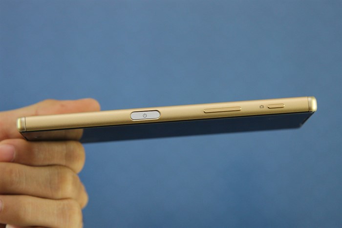 Điện thoại Sony Xperia Z5 Dual