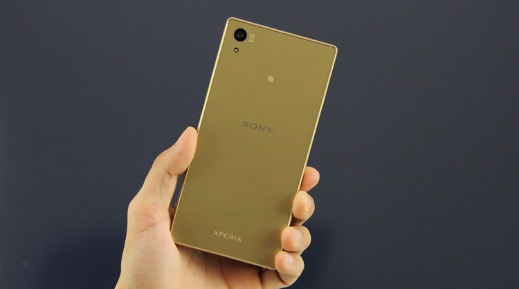 Điện thoại Sony Xperia Z5 Dual
