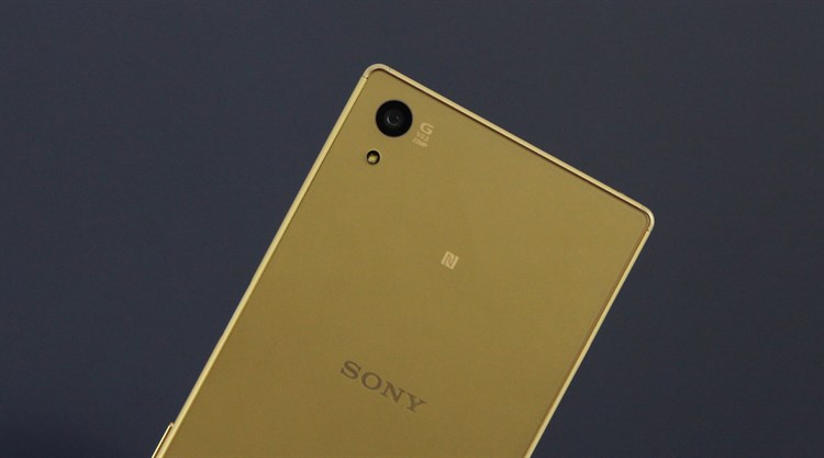 Điện thoại Sony Xperia Z5 Dual