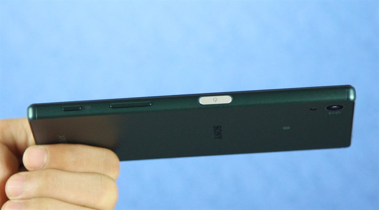 Điện thoại Sony Xperia Z5 Dual