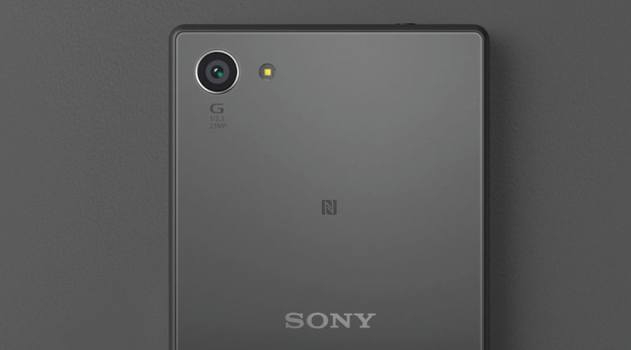 Camera chính với cảm biến ExmorRS 23 MP, lấy nét Hybrid siêu nhanh và khả năng chụp thiếu sáng vượt trội.