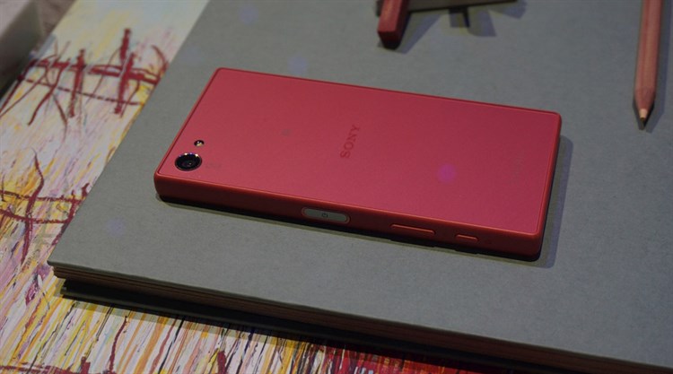 Điện thoại Sony Xperia Z5 Compact