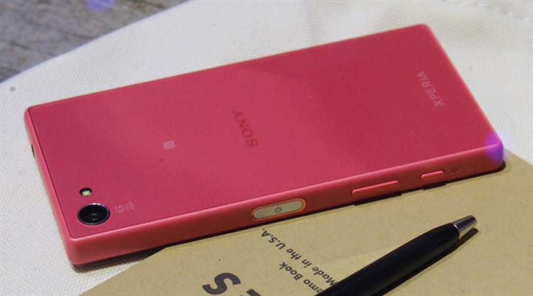 Điện thoại Sony Xperia Z5 Compact