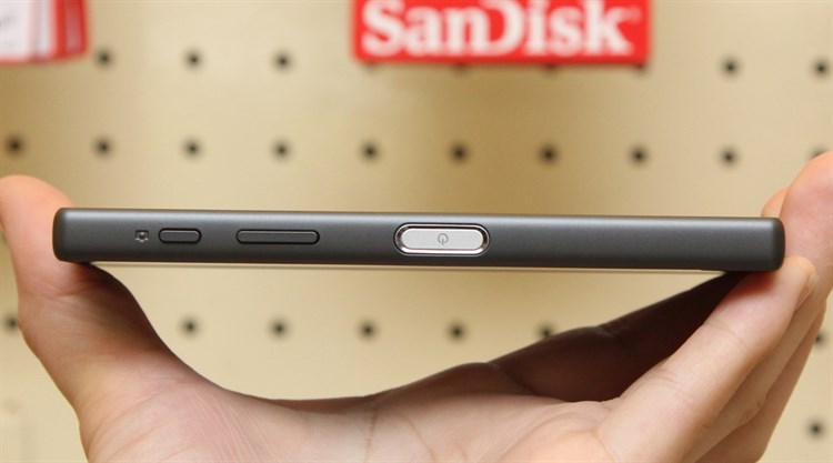 Điện thoại Sony Xperia Z5 Compact