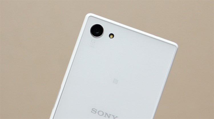 Điện thoại Sony Xperia Z5 Compact