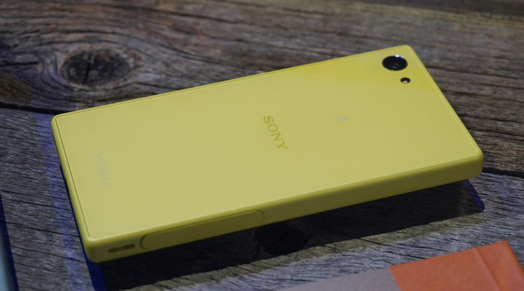 Điện thoại Sony Xperia Z5 Compact