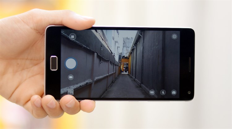 Điện thoại Lenovo Vibe P1