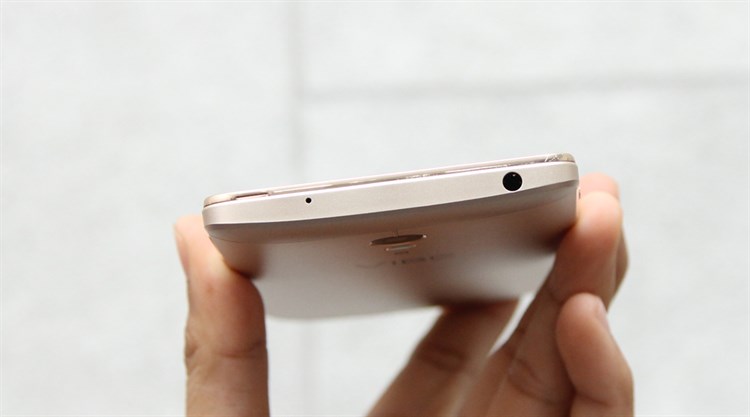 Điện thoại Lenovo Vibe P1